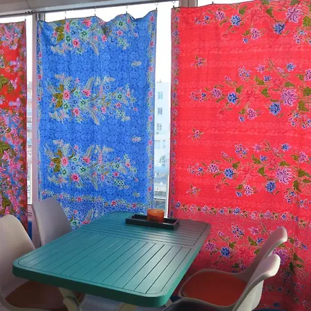 Le Long Du Canal * Palavas-les-Flots